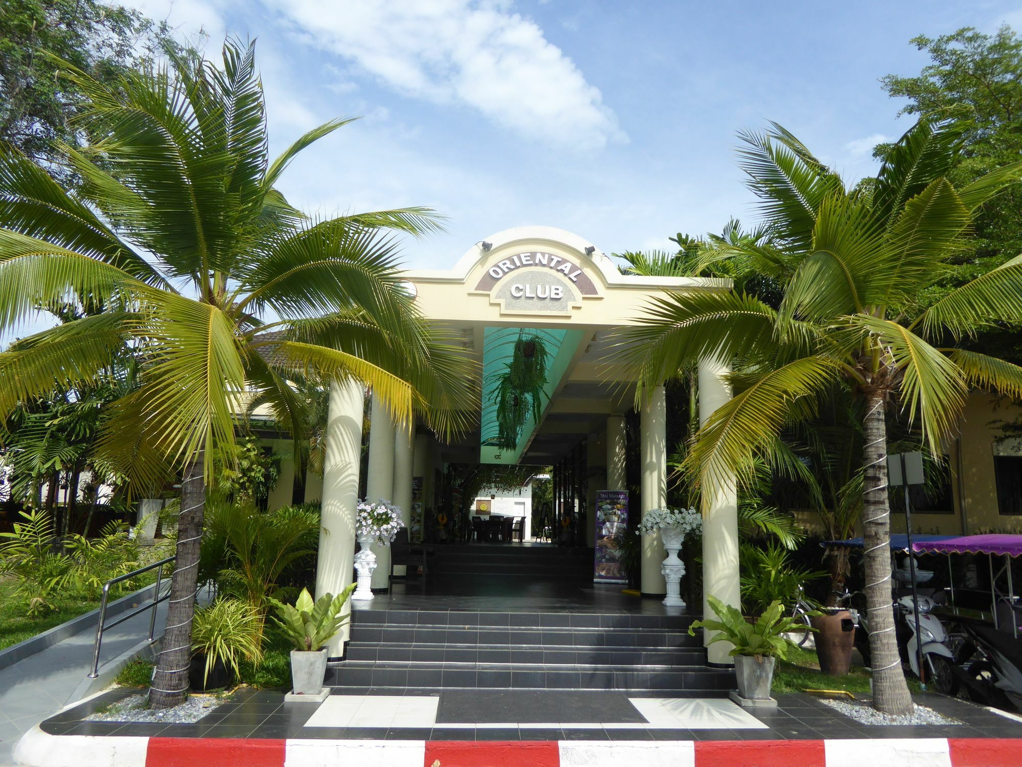 Tropicana Beach Villa At Vip Resort Ban Phe Exterior foto