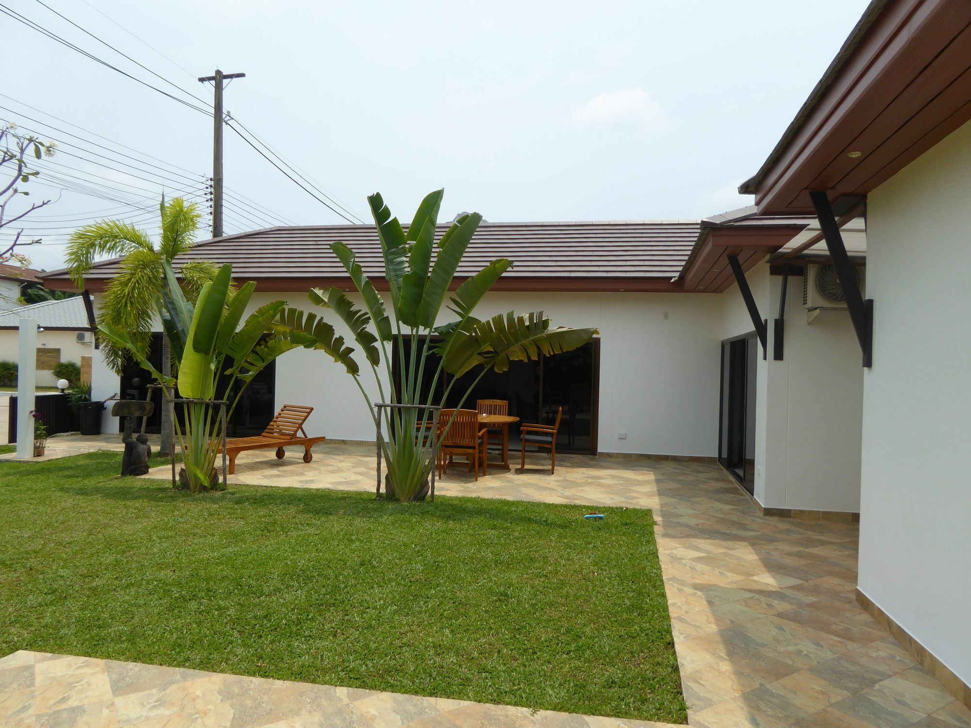 Tropicana Beach Villa At Vip Resort Ban Phe Exterior foto