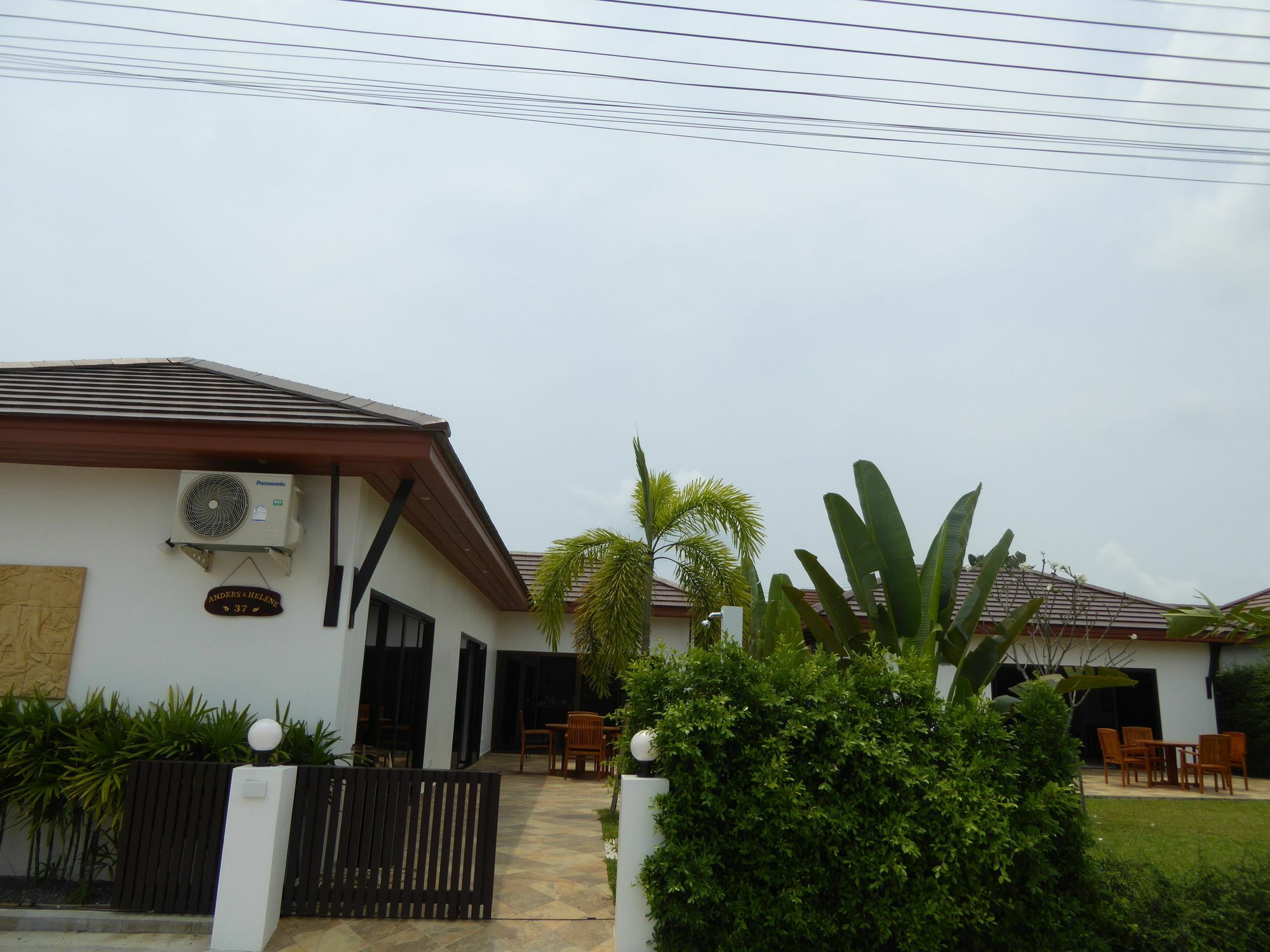 Tropicana Beach Villa At Vip Resort Ban Phe Exterior foto